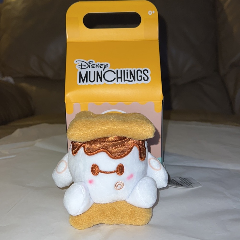 Disney Plush Munchling Baymax Toasted S’More